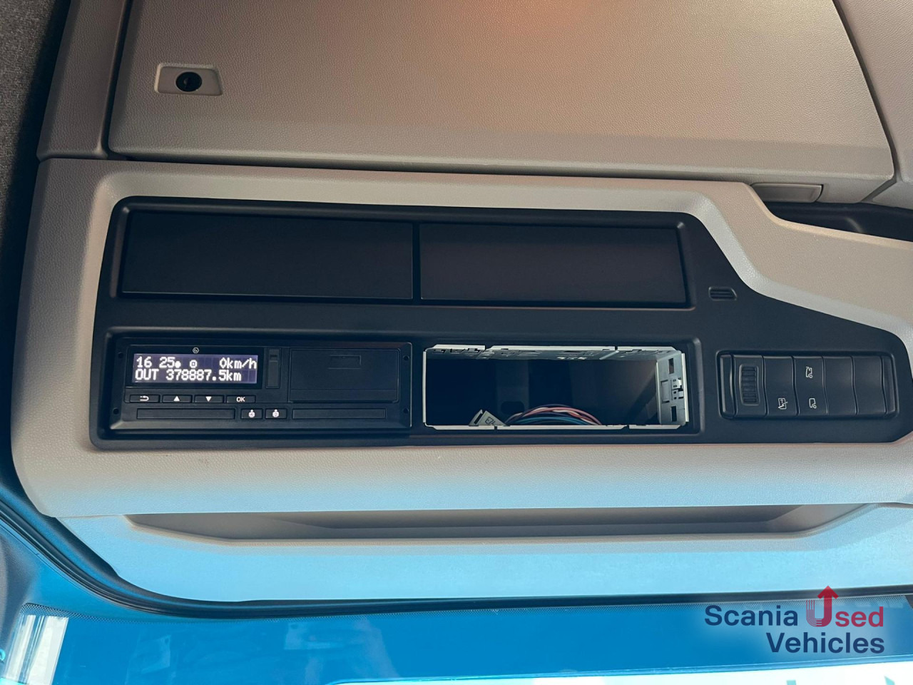 SCANIA S 450 A4x2NA DIFF-L RETARDER PARK AIRCO ACC - Gjysmë-kamion: foto 4 SCANIA S 450 A4x2NA DIFF-L RETARDER PARK AIRCO ACC - Gjysmë-kamion: foto 4