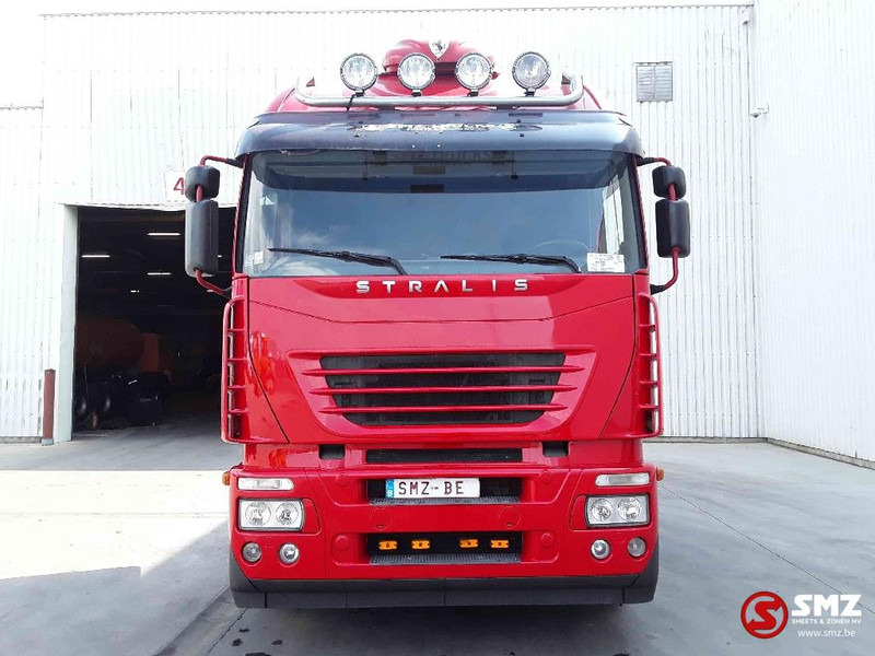 Iveco Stralis 540 Ferrari edition - Gjysmë-kamion: foto 2 Iveco Stralis 540 Ferrari edition - Gjysmë-kamion: foto 2