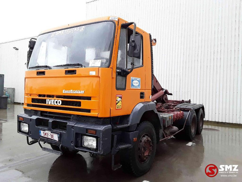 Iveco Trakker 260 E 34 6x4 francais - Transportjer kontejnerësh/ Kamion me karroceri të çmontueshme: foto 3 Iveco Trakker 260 E 34 6x4 francais - Transportjer kontejnerësh/ Kamion me karroceri të çmontueshme: foto 3