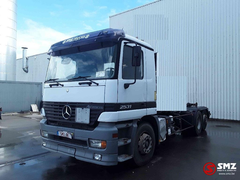 Mercedes-Benz Actros 2531 francais - Kamion kabinë-shasi: foto 3 Mercedes-Benz Actros 2531 francais - Kamion kabinë-shasi: foto 3