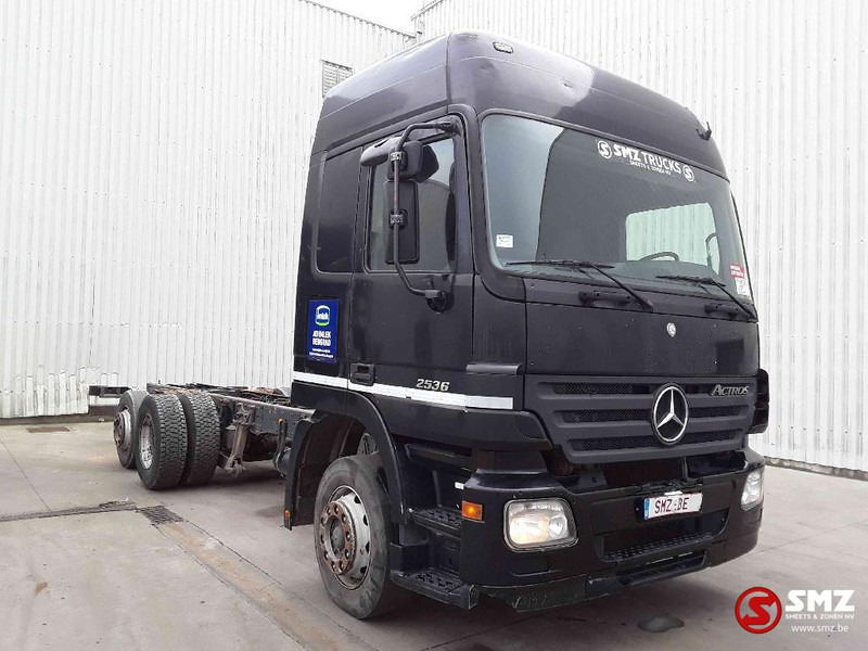 Mercedes-Benz Actros 2536 - Kamion kabinë-shasi: foto 1 Mercedes-Benz Actros 2536 - Kamion kabinë-shasi: foto 1