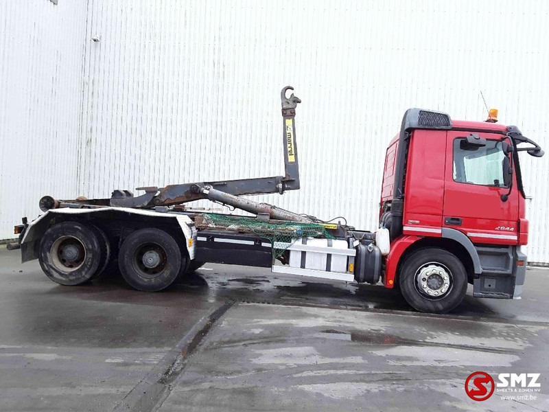 Mercedes-Benz Actros 2644 6x4 lames zps - Transportjer kontejnerësh/ Kamion me karroceri të çmontueshme: foto 4 Mercedes-Benz Actros 2644 6x4 lames zps - Transportjer kontejnerësh/ Kamion me karroceri të çmontueshme: foto 4