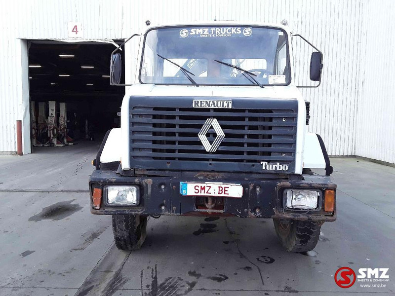 Renault C 210 - Kamion vetëshkarkues, Kamion me vinç: foto 2 Renault C 210 - Kamion vetëshkarkues, Kamion me vinç: foto 2