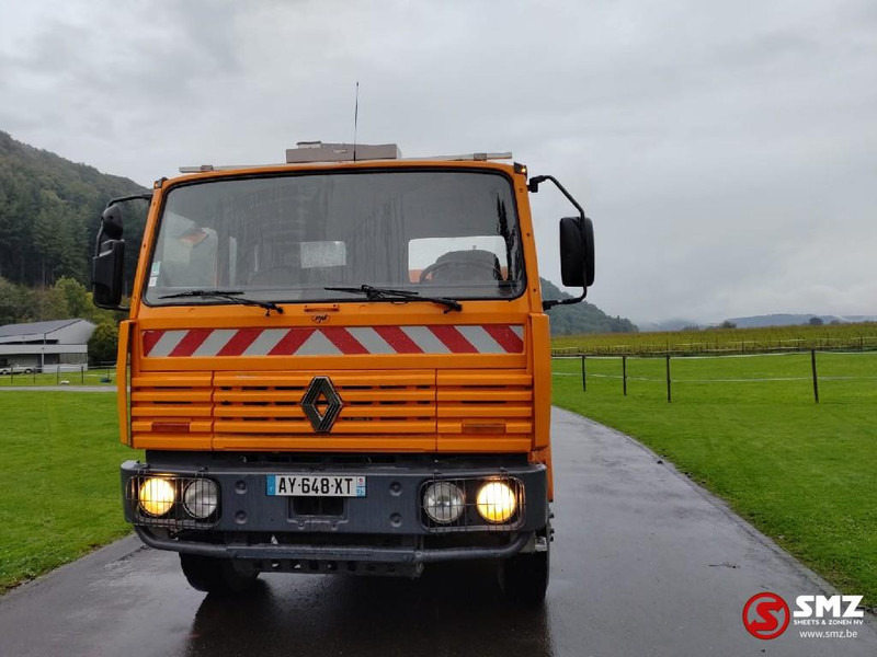 Renault G 230 - Kamion vetëshkarkues: foto 2 Renault G 230 - Kamion vetëshkarkues: foto 2