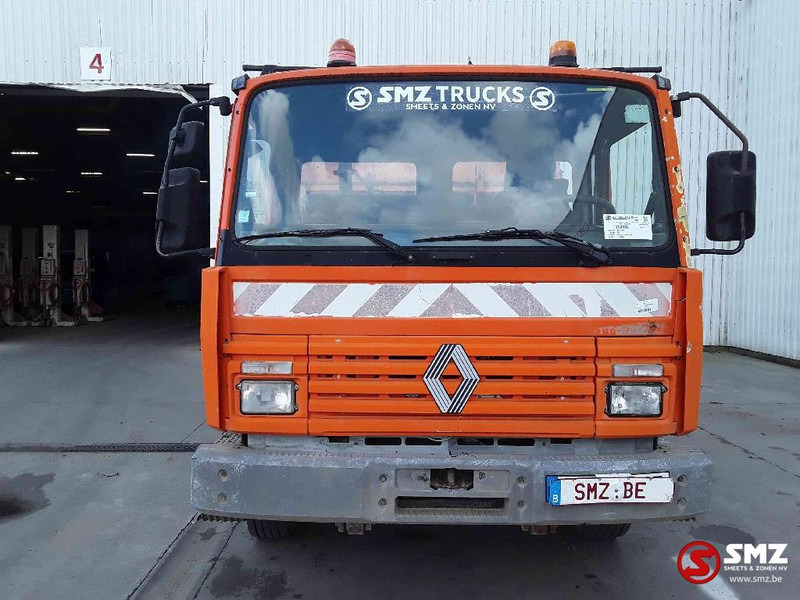 Renault M 180 - Kamion vetëshkarkues: foto 2 Renault M 180 - Kamion vetëshkarkues: foto 2