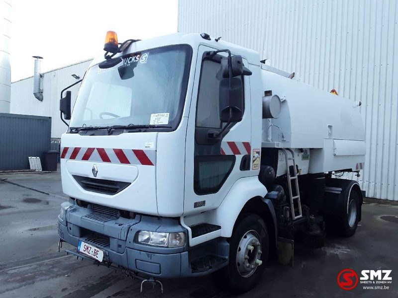Renault Midlum 220 - Makinë fshirëse për rrugët: foto 3 Renault Midlum 220 - Makinë fshirëse për rrugët: foto 3