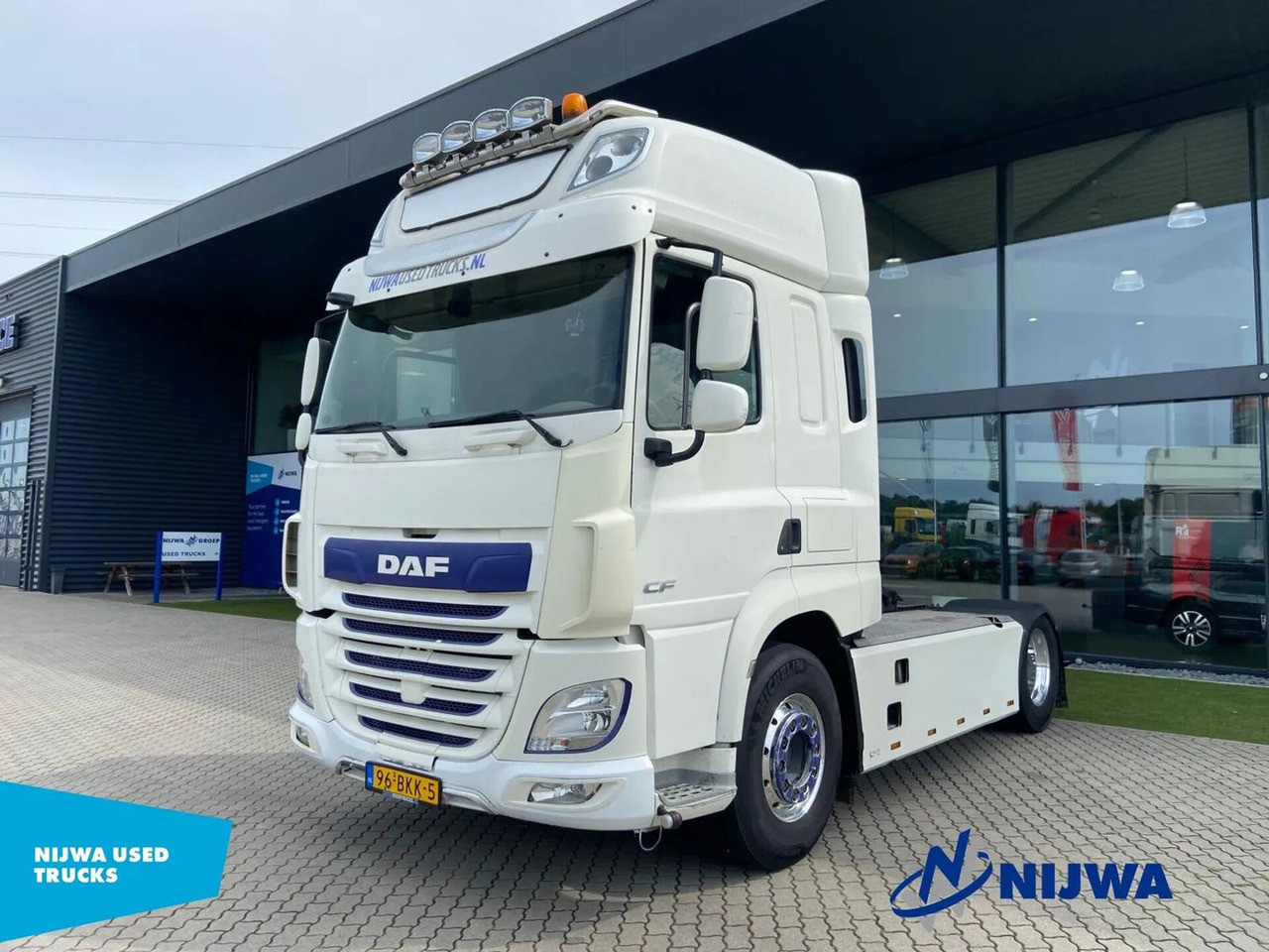 DAF CF 480 4X2 Schuifschotel + PTO - Gjysmë-kamion: foto 1 DAF CF 480 4X2 Schuifschotel + PTO - Gjysmë-kamion: foto 1