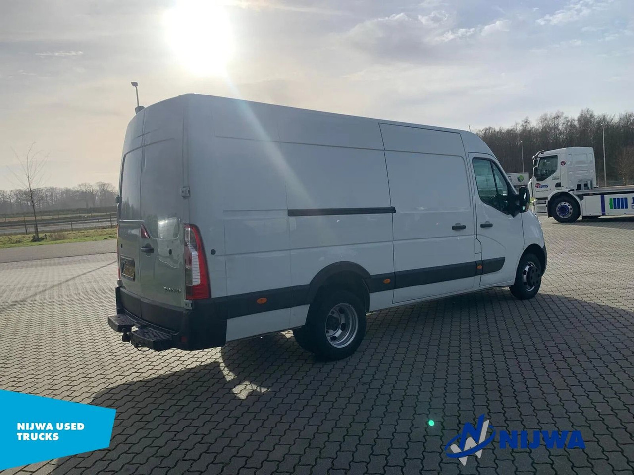 Renault MASTER T35 165 L3H2 Cruise + Trekhaak Kasten - Furgon: foto 3 Renault MASTER T35 165 L3H2 Cruise + Trekhaak Kasten - Furgon: foto 3