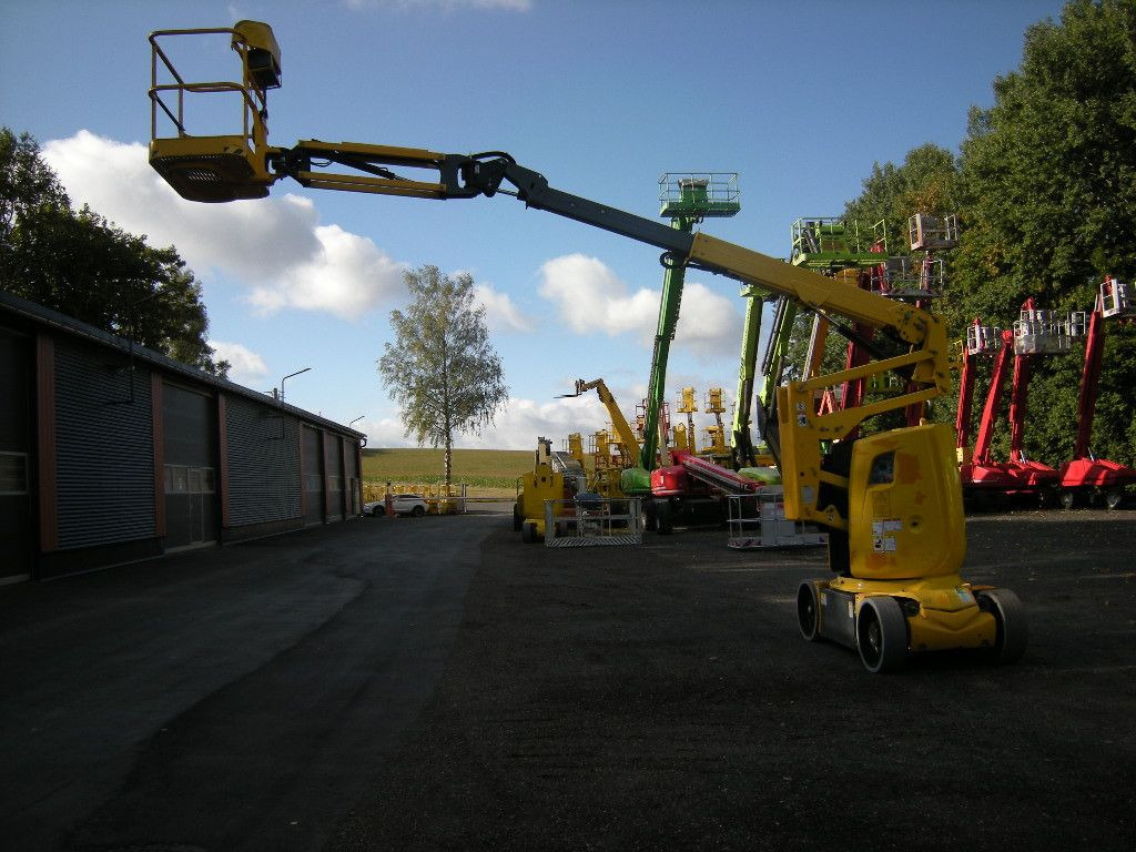 Haulotte HA12CJ+ , AH 12m, Korbarm drehbar - Platformë ajrore e montuar në kamion: foto 4 Haulotte HA12CJ+ , AH 12m, Korbarm drehbar - Platformë ajrore e montuar në kamion: foto 4