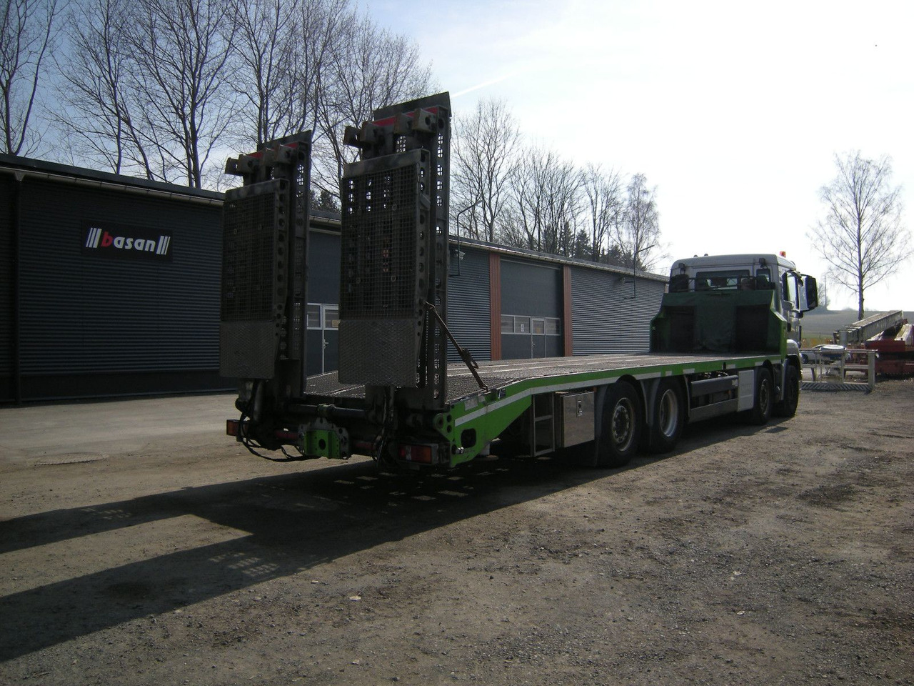 MAN 35.400, Zanner Plateau, Rampen, Winde - Karrotrec: foto 2 MAN 35.400, Zanner Plateau, Rampen, Winde - Karrotrec: foto 2