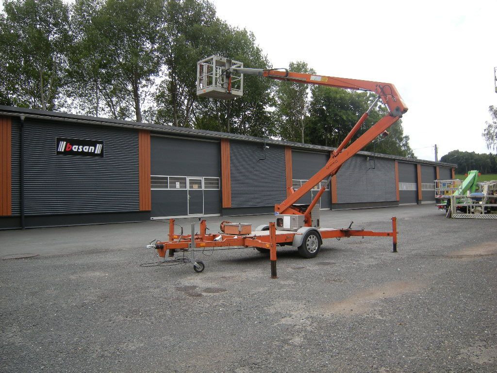 Moog Anhänge Arbeitsbühne, AH 13,5m - Platformë ajrore e montuar në kamion: foto 2 Moog Anhänge Arbeitsbühne, AH 13,5m - Platformë ajrore e montuar në kamion: foto 2