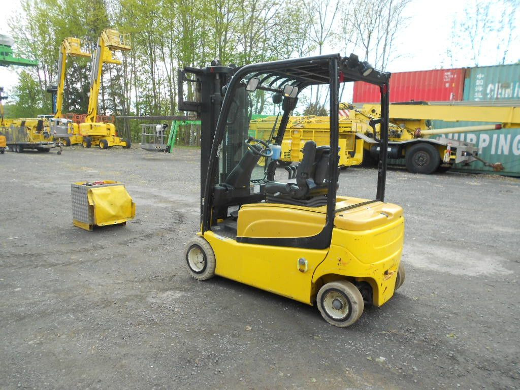 Yale ERP20VF, 2 Tonnen Stapler - Pirun ngritës: foto 3 Yale ERP20VF, 2 Tonnen Stapler - Pirun ngritës: foto 3