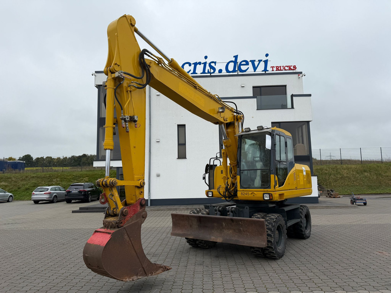 Ekskavator me goma Komatsu PW 180 - 7: foto 7 Ekskavator me goma Komatsu PW 180 - 7: foto 7