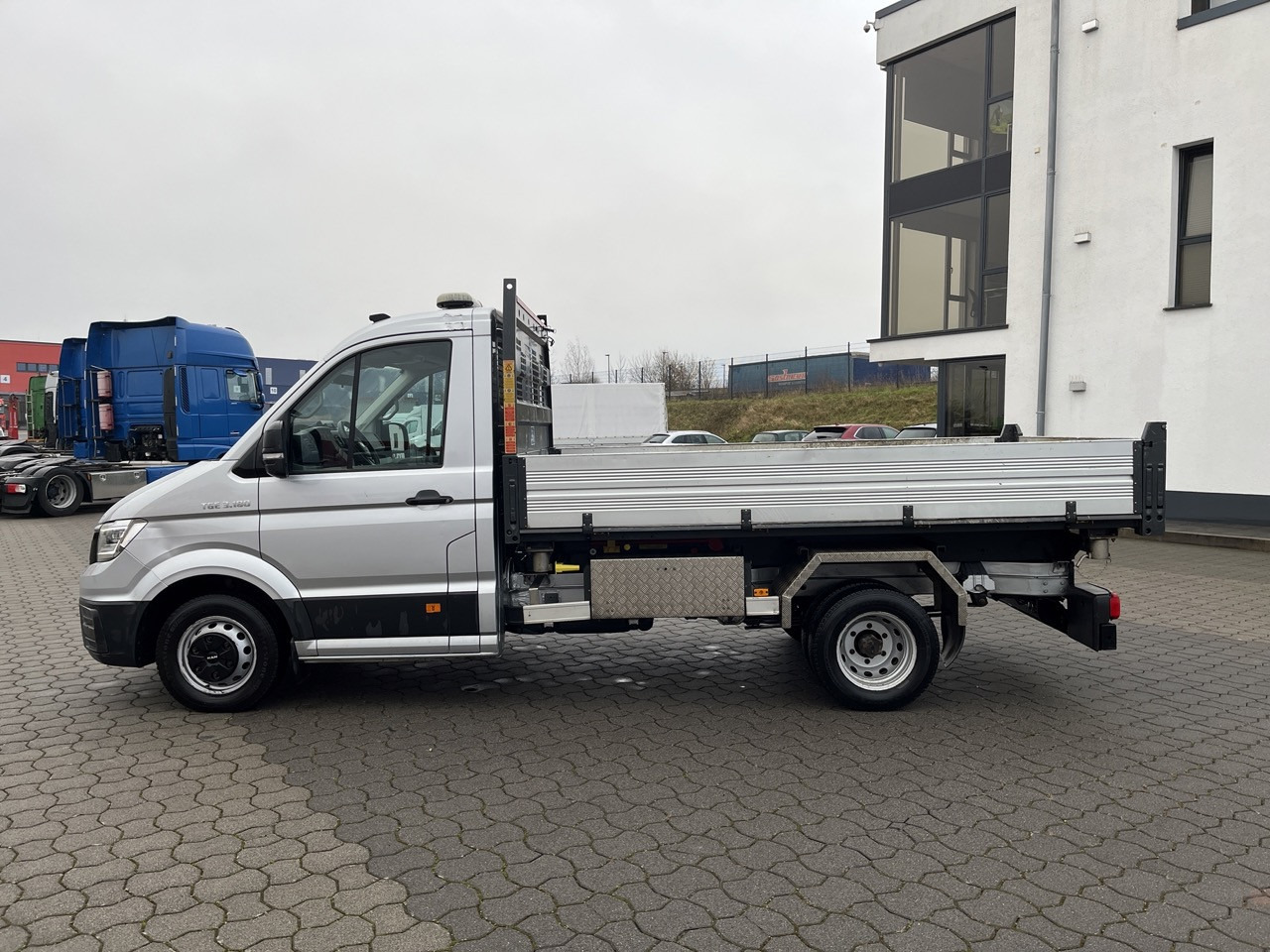 Kamioncine vetëshkarkuese MAN TGE 3.180 4x2 Zwillingsbereift: foto 8 Kamioncine vetëshkarkuese MAN TGE 3.180 4x2 Zwillingsbereift: foto 8