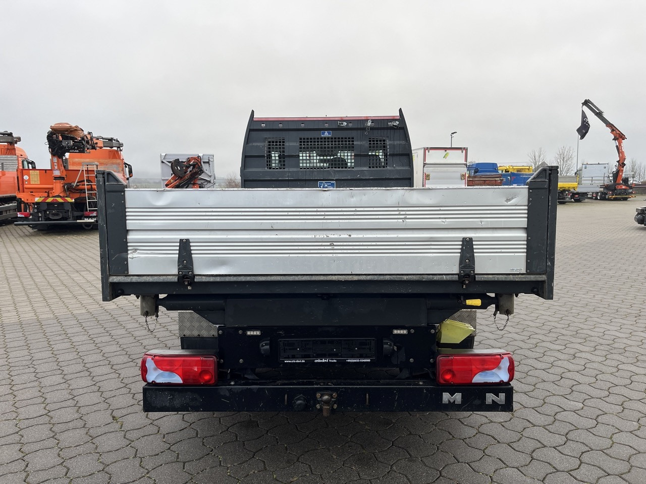 Kamioncine vetëshkarkuese MAN TGE 3.180 4x2 Zwillingsbereift: foto 10 Kamioncine vetëshkarkuese MAN TGE 3.180 4x2 Zwillingsbereift: foto 10