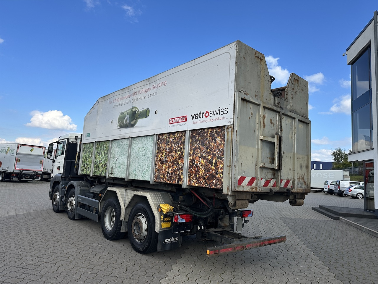MAN TGS 35.400 8x2 Intarder PK 16502 Glasmulde - Kamion vetëngarkues, Kamion me vinç: foto 4 MAN TGS 35.400 8x2 Intarder PK 16502 Glasmulde - Kamion vetëngarkues, Kamion me vinç: foto 4