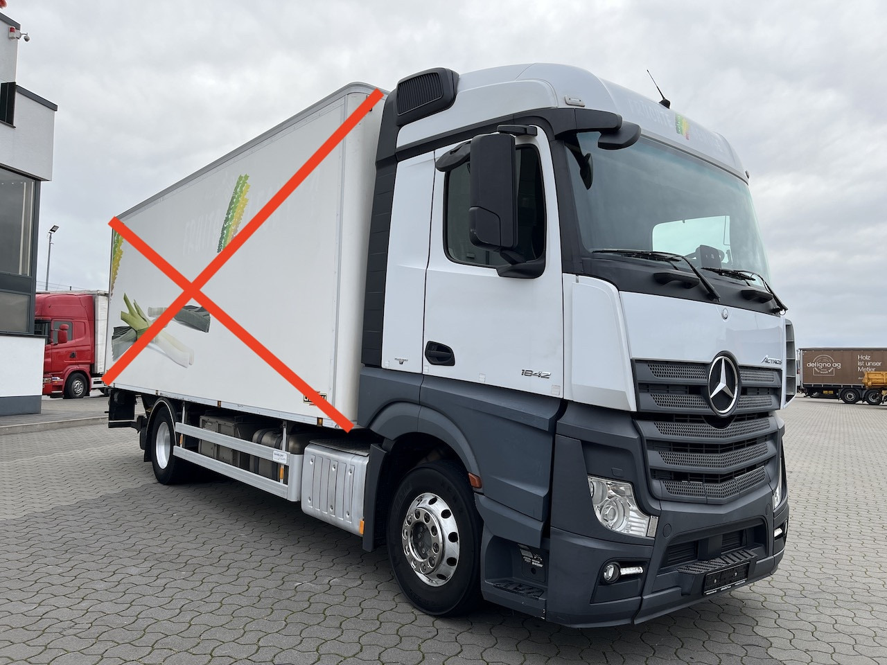 Mercedes-Benz 1842 4x2 FAHRGESTELL - Transportjer kontejnerësh/ Kamion me karroceri të çmontueshme: foto 4 Mercedes-Benz 1842 4x2 FAHRGESTELL - Transportjer kontejnerësh/ Kamion me karroceri të çmontueshme: foto 4