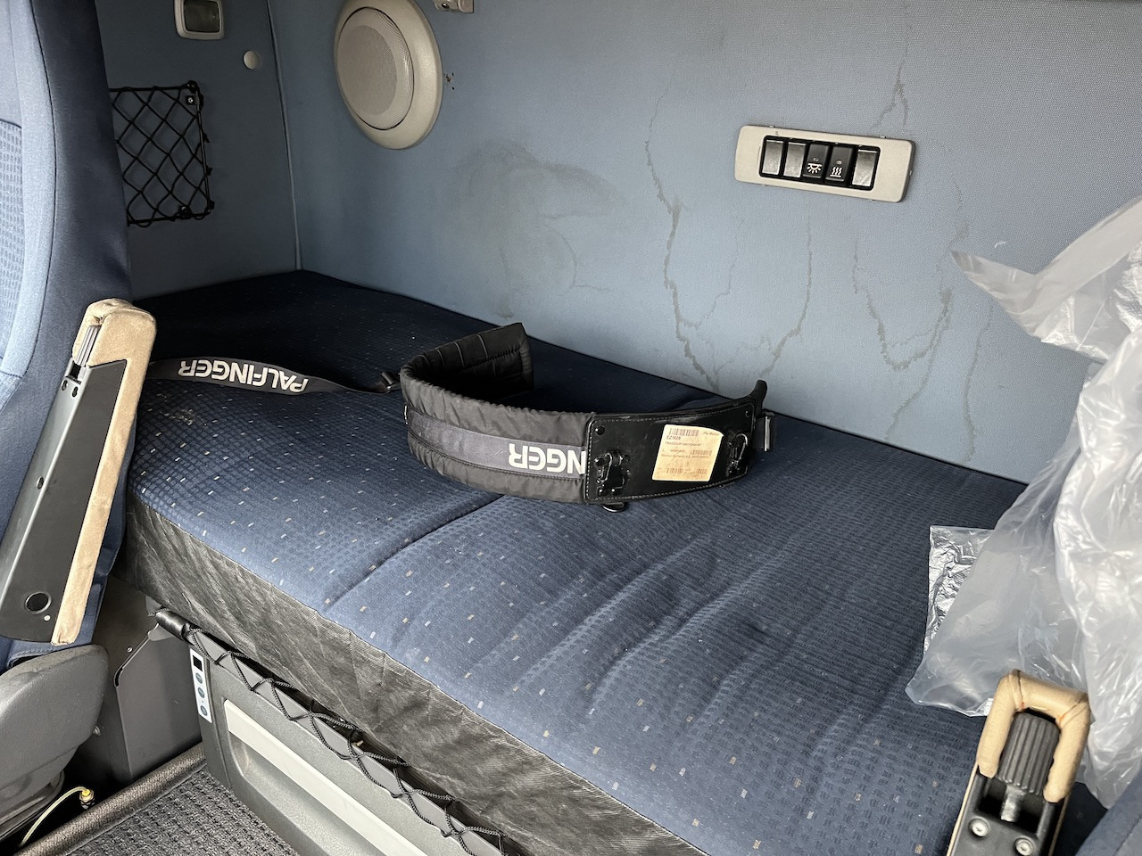 Volvo FH 520 6x2 Palfinger PK 12502 | AHK - Kamion me vinç, Kamion me karroceri të hapur: foto 5 Volvo FH 520 6x2 Palfinger PK 12502 | AHK - Kamion me vinç, Kamion me karroceri të hapur: foto 5