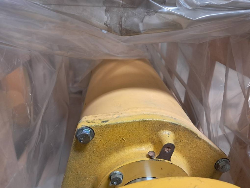 Komatsu D85PX-18 -SPRING ASSY - 154-30-00281 - Telajo/ Shasia për Makineri ndërtimi: foto 5 Komatsu D85PX-18 -SPRING ASSY - 154-30-00281 - Telajo/ Shasia për Makineri ndërtimi: foto 5