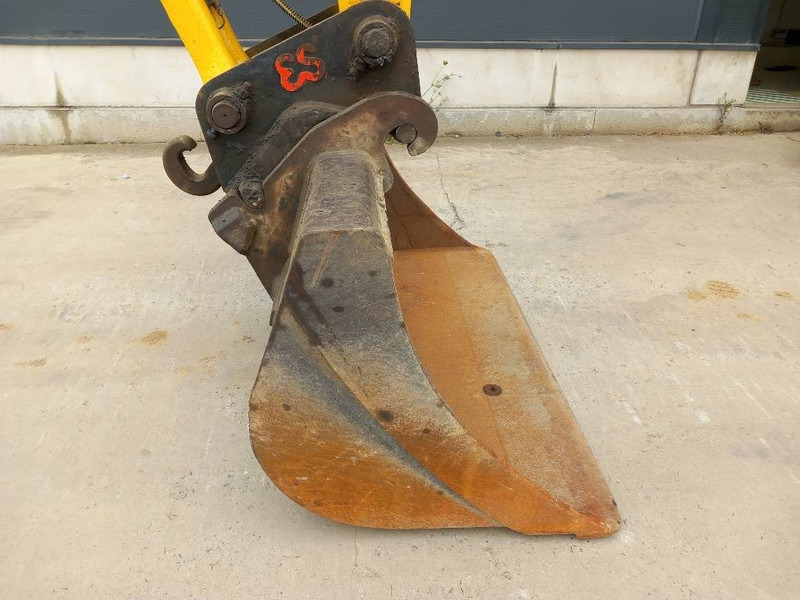 Komatsu PC210LCI-11 - Ekskavator me zinxhirë: foto 5 Komatsu PC210LCI-11 - Ekskavator me zinxhirë: foto 5