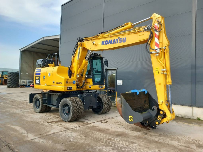 Komatsu PW160-11E0 - Ekskavator me goma: foto 1 Komatsu PW160-11E0 - Ekskavator me goma: foto 1