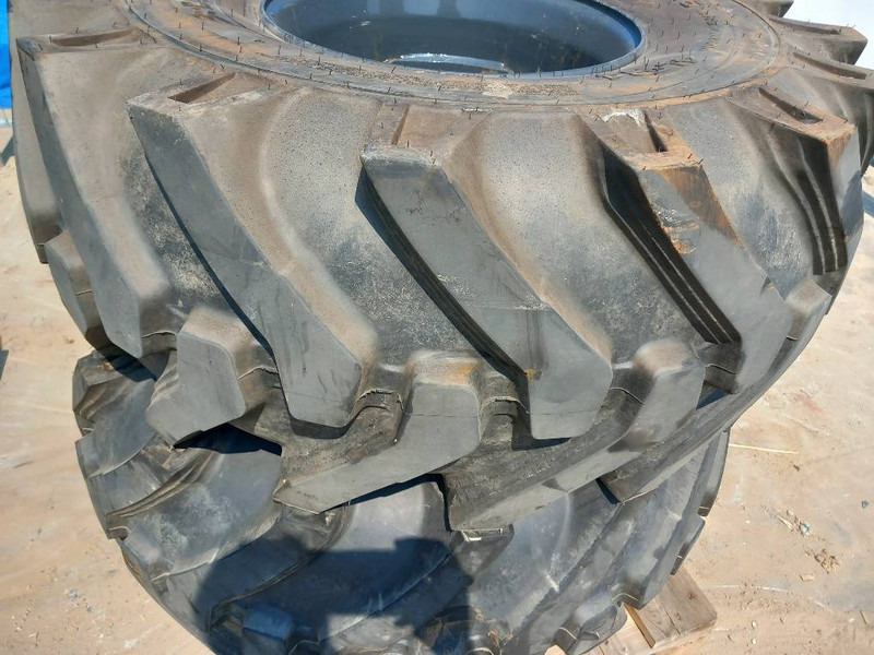 Goma dhe bandazhe për Pajisje për trajtimin e materialeve i ri TractionMaster 18-19,5: foto 6