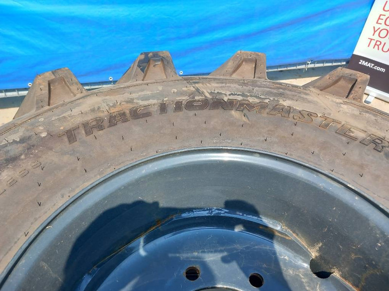 TractionMaster 18-19,5 - Goma dhe bandazhe për Pajisje për trajtimin e materialeve: foto 2 TractionMaster 18-19,5 - Goma dhe bandazhe për Pajisje për trajtimin e materialeve: foto 2