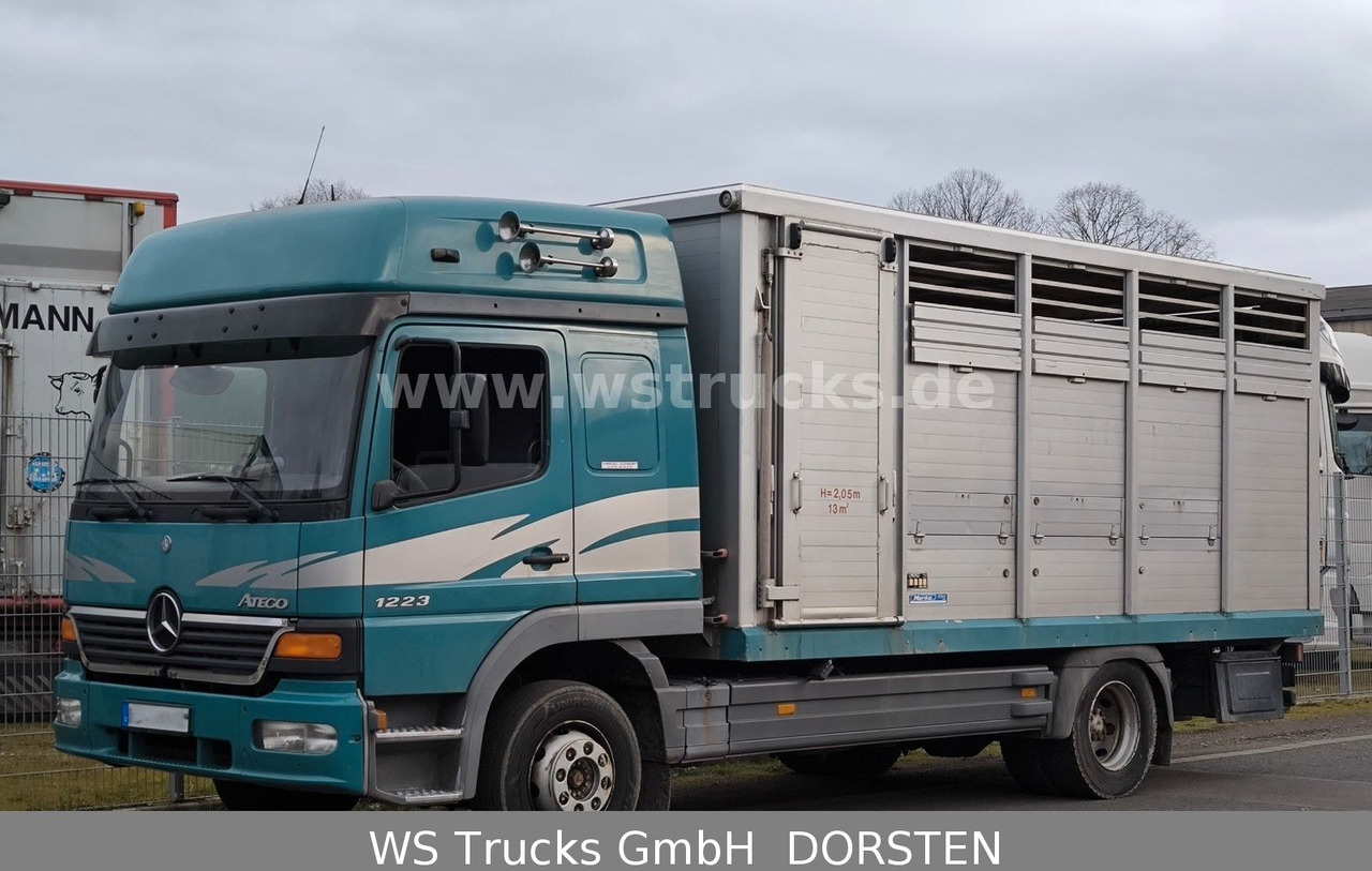 Mercedes-Benz Atego 1223 1 Stock Hohe Gitter Viehtransporter - Kamion për kuaj: foto 2 Mercedes-Benz Atego 1223 1 Stock Hohe Gitter Viehtransporter - Kamion për kuaj: foto 2