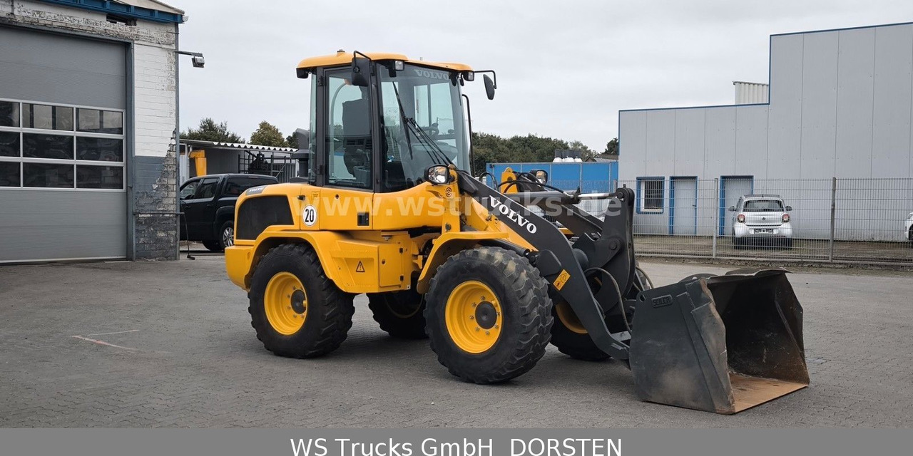 Volvo Radlader L 35 G - Fadrom me goma: foto 3 Volvo Radlader L 35 G - Fadrom me goma: foto 3