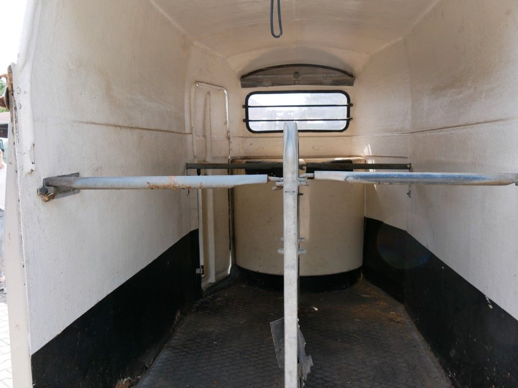Westfalia Vollpoly 2 Pferde mit Sattelkammer  - Rimorkio për kuaj: foto 3 Westfalia Vollpoly 2 Pferde mit Sattelkammer  - Rimorkio për kuaj: foto 3