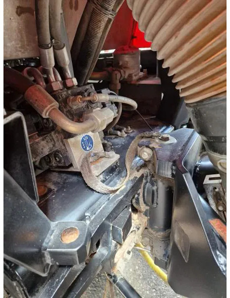 Makineri fshirëse-thithëse Bucher Kehrmaschine BUCHER-GUYER Kehrmaschine EG 4.500 kg Diesel Topzustand: foto 11