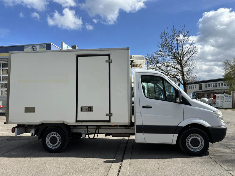 Mercedes-Benz Sprinter 315 CDI Kühlfahrzeug TK V 300 D+E Seitentüre - Furgon frigorifer: foto 3 Mercedes-Benz Sprinter 315 CDI Kühlfahrzeug TK V 300 D+E Seitentüre - Furgon frigorifer: foto 3