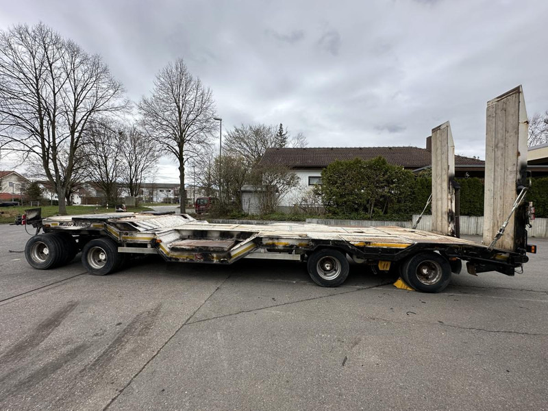 Müller-Mitteltal T4 4-Achs Tieflader Radmulden luftgefedert T4 4-Achs Tieflader Radmulden luftgefedert - Rimorkio me plan ngarkimi të ulët: foto 1 Müller-Mitteltal T4 4-Achs Tieflader Radmulden luftgefedert T4 4-Achs Tieflader Radmulden luftgefedert - Rimorkio me plan ngarkimi të ulët: foto 1