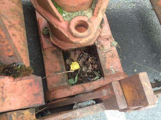 CASE 600mm - ejecteurs - Kovë kafshuese: foto 4 CASE 600mm - ejecteurs - Kovë kafshuese: foto 4