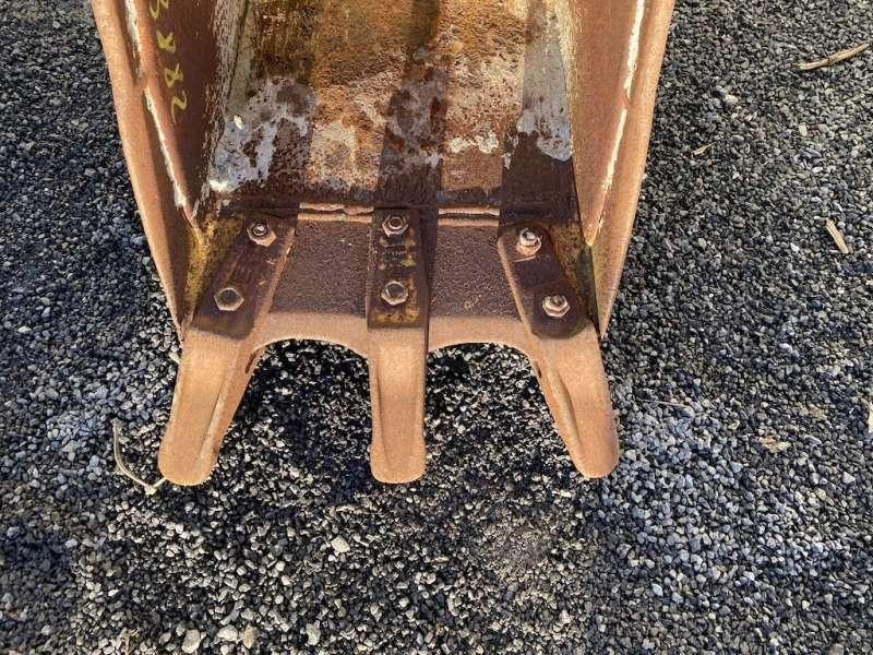 CATERPILLAR 420mm - Kovë ekskavatori: foto 2 CATERPILLAR 420mm - Kovë ekskavatori: foto 2