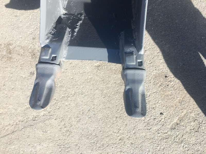 MECALAC 350mm - séries 8 / 10 / 11 / 12 - Kovë ekskavatori: foto 3 MECALAC 350mm - séries 8 / 10 / 11 / 12 - Kovë ekskavatori: foto 3