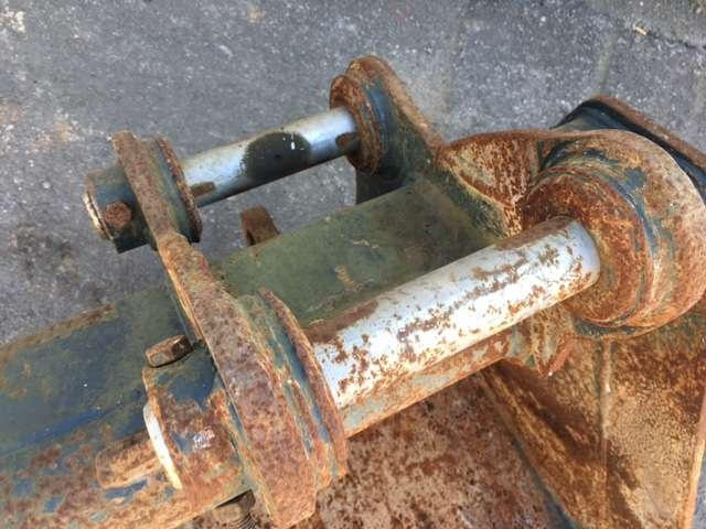 HYUNDAI Robex 55-7 - 700mm - Axes 45mm - Makineritë e tjera: foto 4 HYUNDAI Robex 55-7 - 700mm - Axes 45mm - Makineritë e tjera: foto 4