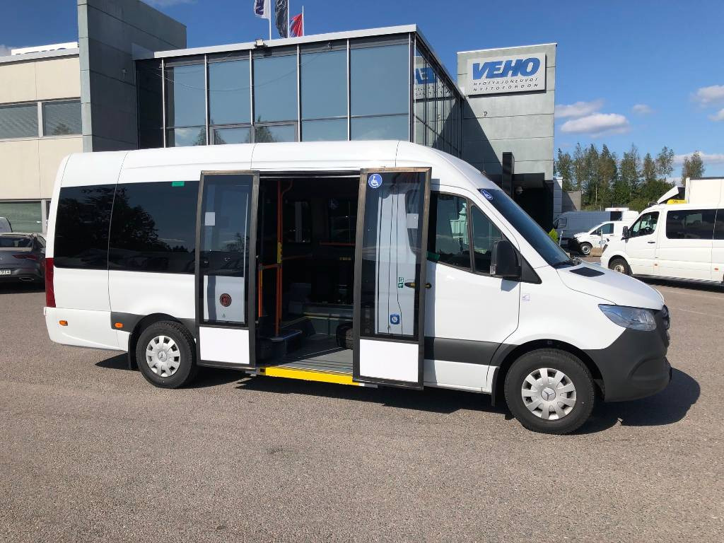 Mercedes-Benz 415 cdi FWD - Minibus, Furgon pasagjerësh: foto 1 Mercedes-Benz 415 cdi FWD - Minibus, Furgon pasagjerësh: foto 1