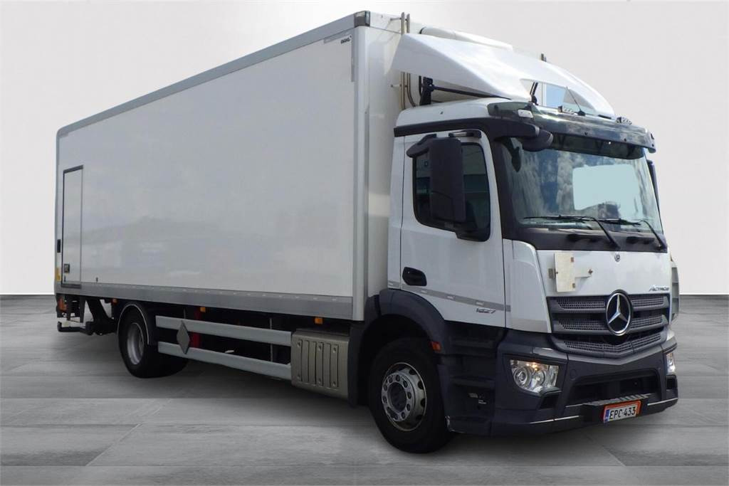 Mercedes-Benz ACTROS 5 SM 1827 L Ksa-kori + PL - Kamion izotermik: foto 3 Mercedes-Benz ACTROS 5 SM 1827 L Ksa-kori + PL - Kamion izotermik: foto 3