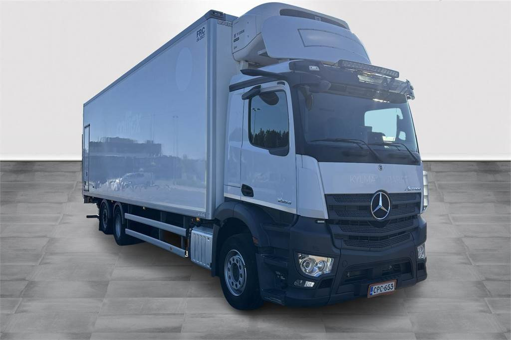 Mercedes-Benz Actros 2553L FRC 9,9m FRC 06/2027 - Kamion izotermik: foto 4 Mercedes-Benz Actros 2553L FRC 9,9m FRC 06/2027 - Kamion izotermik: foto 4