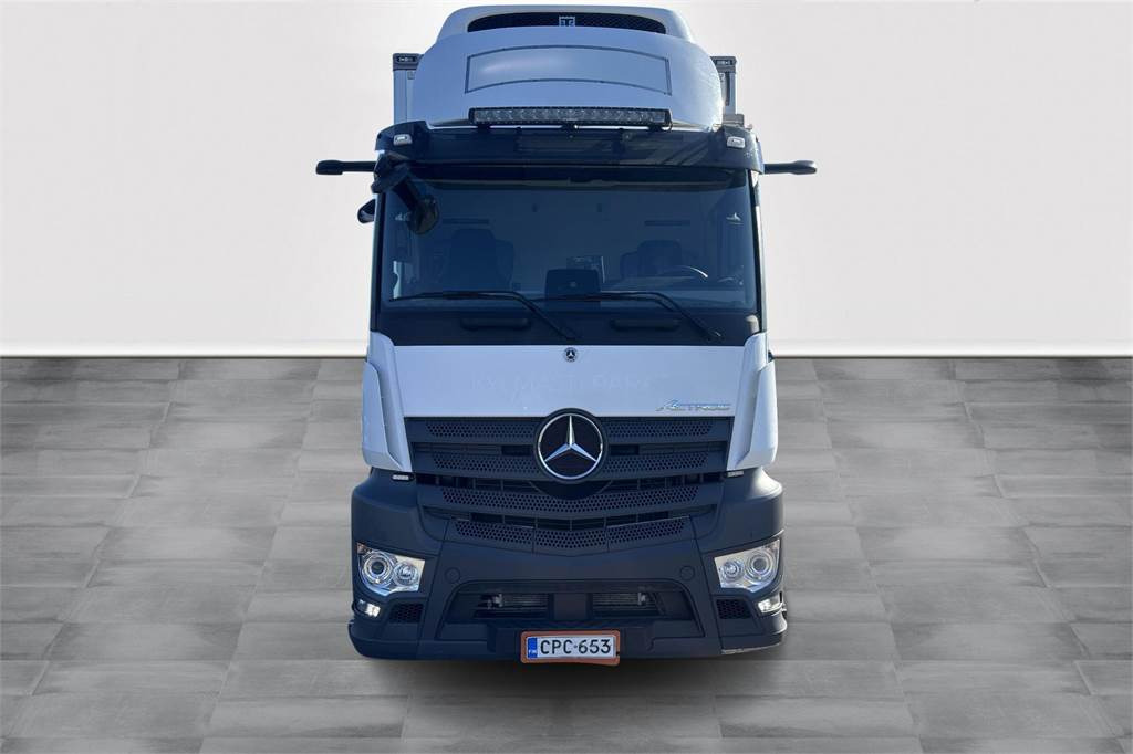 Mercedes-Benz Actros 2553L FRC 9,9m FRC 06/2027 - Kamion izotermik: foto 3 Mercedes-Benz Actros 2553L FRC 9,9m FRC 06/2027 - Kamion izotermik: foto 3