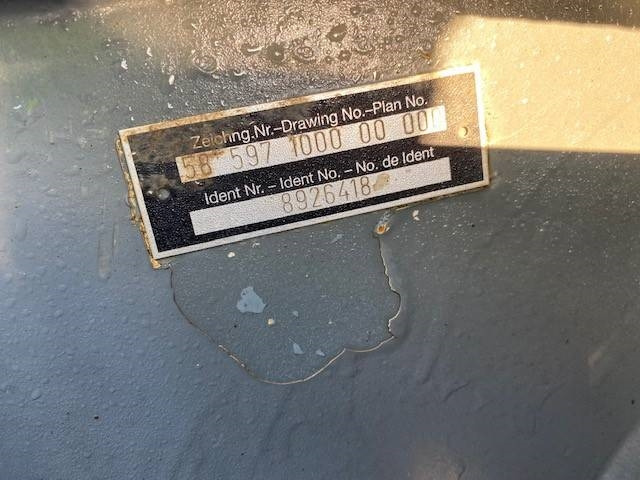 Liebherr (1884) L 586 Schaufel / bucket - Fadrom me goma: foto 3 Liebherr (1884) L 586 Schaufel / bucket - Fadrom me goma: foto 3