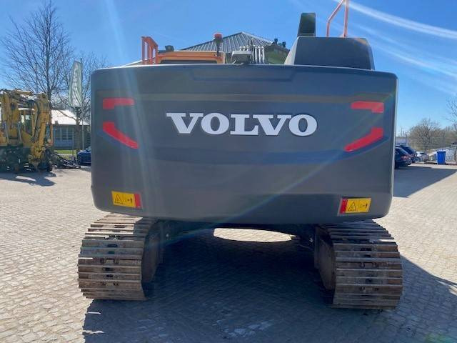 Volvo EC 220 E L MIETE / RENTAL (12001050) - Ekskavator me zinxhirë: foto 4 Volvo EC 220 E L MIETE / RENTAL (12001050) - Ekskavator me zinxhirë: foto 4