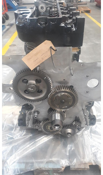 John Deere 4045TF270 LONG-BLOCK - Makineri ndërtimi: foto 4 John Deere 4045TF270 LONG-BLOCK - Makineri ndërtimi: foto 4