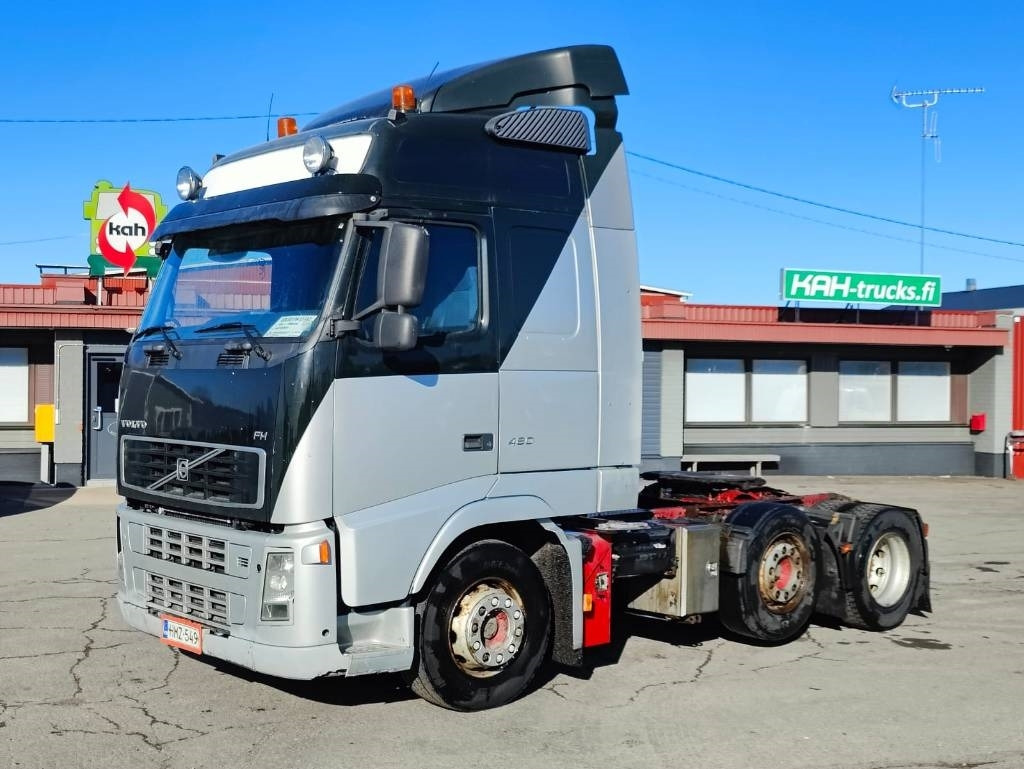Volvo FH 13  - Gjysmë-kamion: foto 1 Volvo FH 13  - Gjysmë-kamion: foto 1