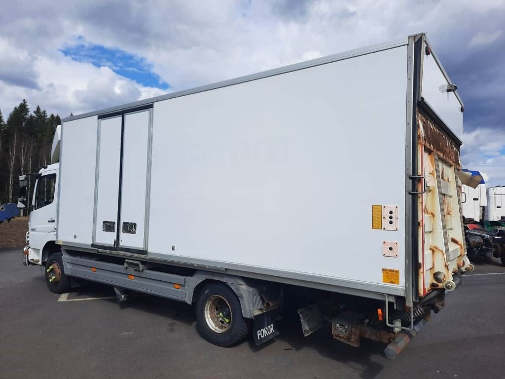 Mercedes-Benz Atego 1022 - Kamion vagonetë: foto 4 Mercedes-Benz Atego 1022 - Kamion vagonetë: foto 4
