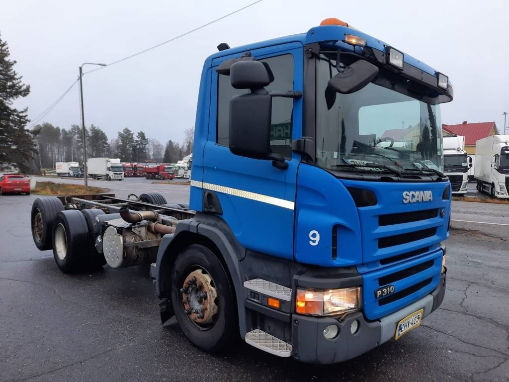 Scania P 310 - Kamion kabinë-shasi: foto 2 Scania P 310 - Kamion kabinë-shasi: foto 2