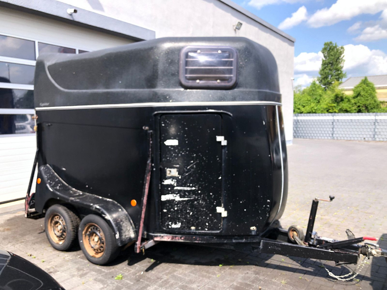 Eurotrailer Rausch 330 - Rimorkio bagëtish: foto 1 Eurotrailer Rausch 330 - Rimorkio bagëtish: foto 1