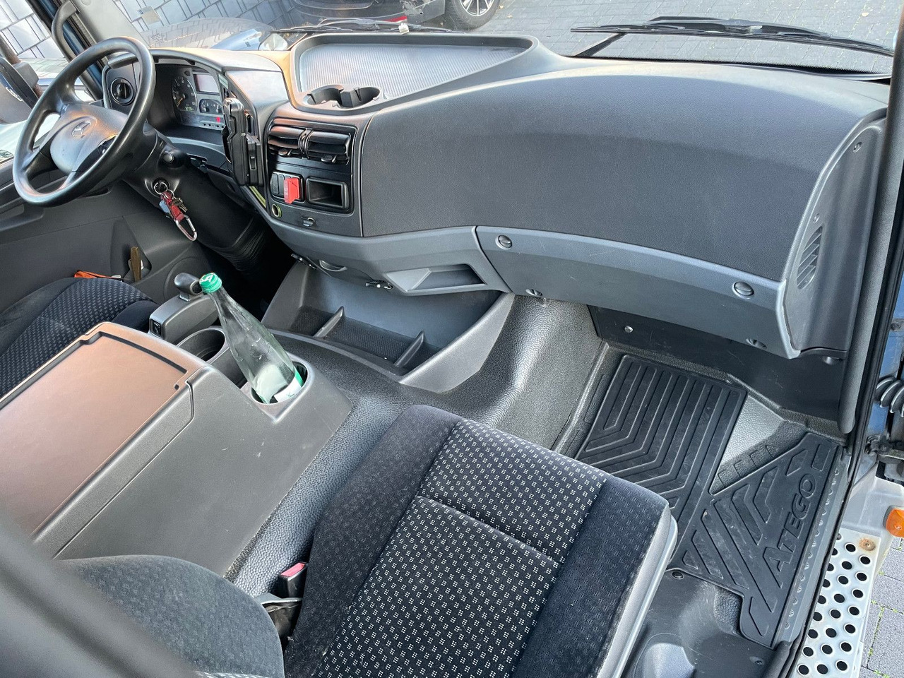 Kamion vagonetë Mercedes-Benz Atego 2 6-Zyl. 4x2 1224 Klima, Radstand: 3.56m.: foto 21 Kamion vagonetë Mercedes-Benz Atego 2 6-Zyl. 4x2 1224 Klima, Radstand: 3.56m.: foto 21