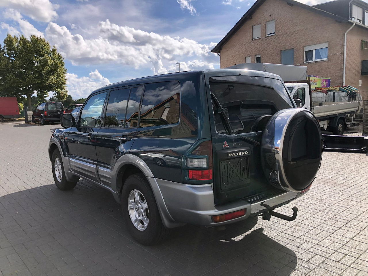 Mitsubishi Pajero 3,2 DI-D Elegance 7-Sitzer - SUV: foto 3 Mitsubishi Pajero 3,2 DI-D Elegance 7-Sitzer - SUV: foto 3